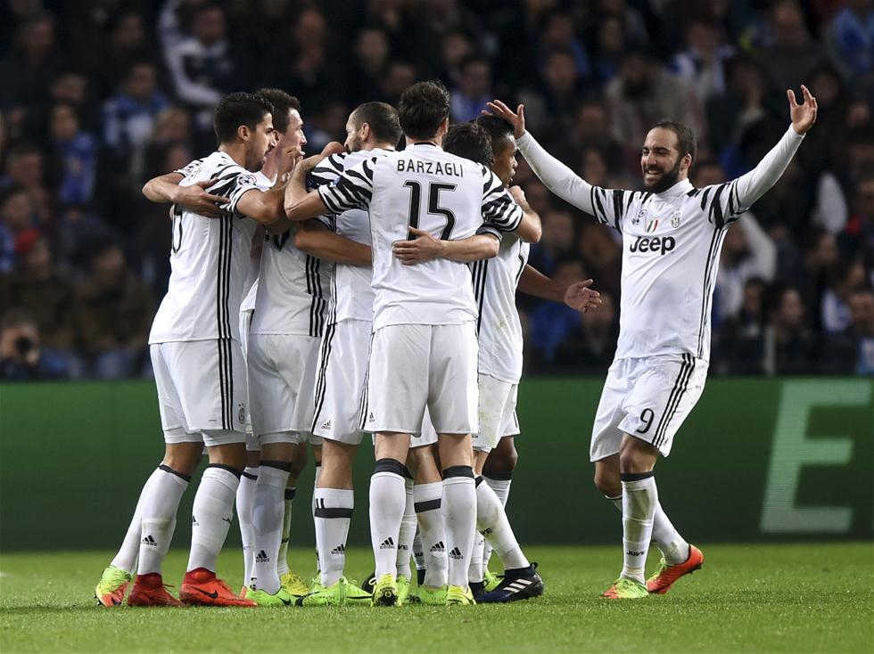 是露出笑容 是露出笑容